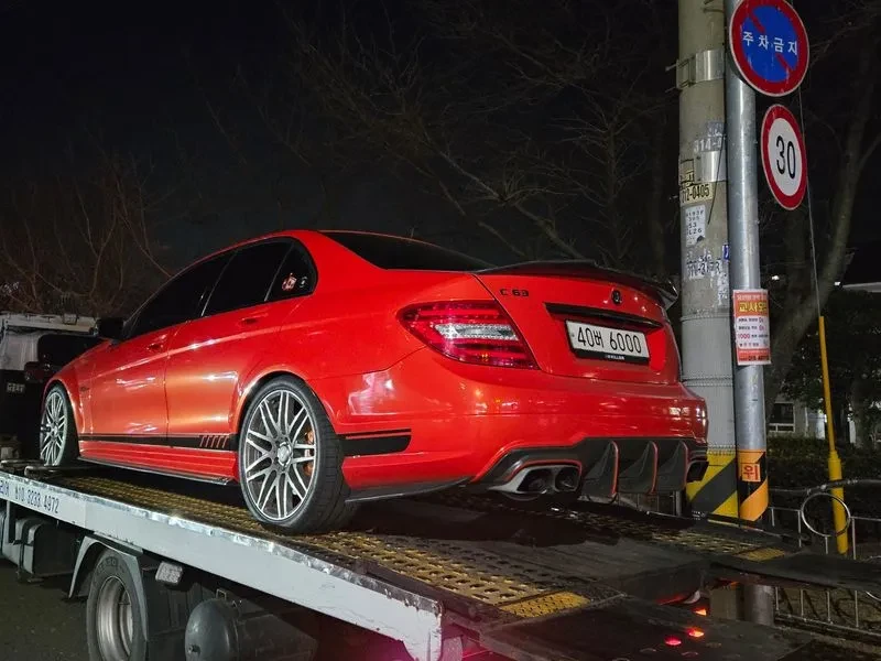 Mercedes-Benz C 63 AMG BRABUS, снимка 4 - Автомобили и джипове - 54863534