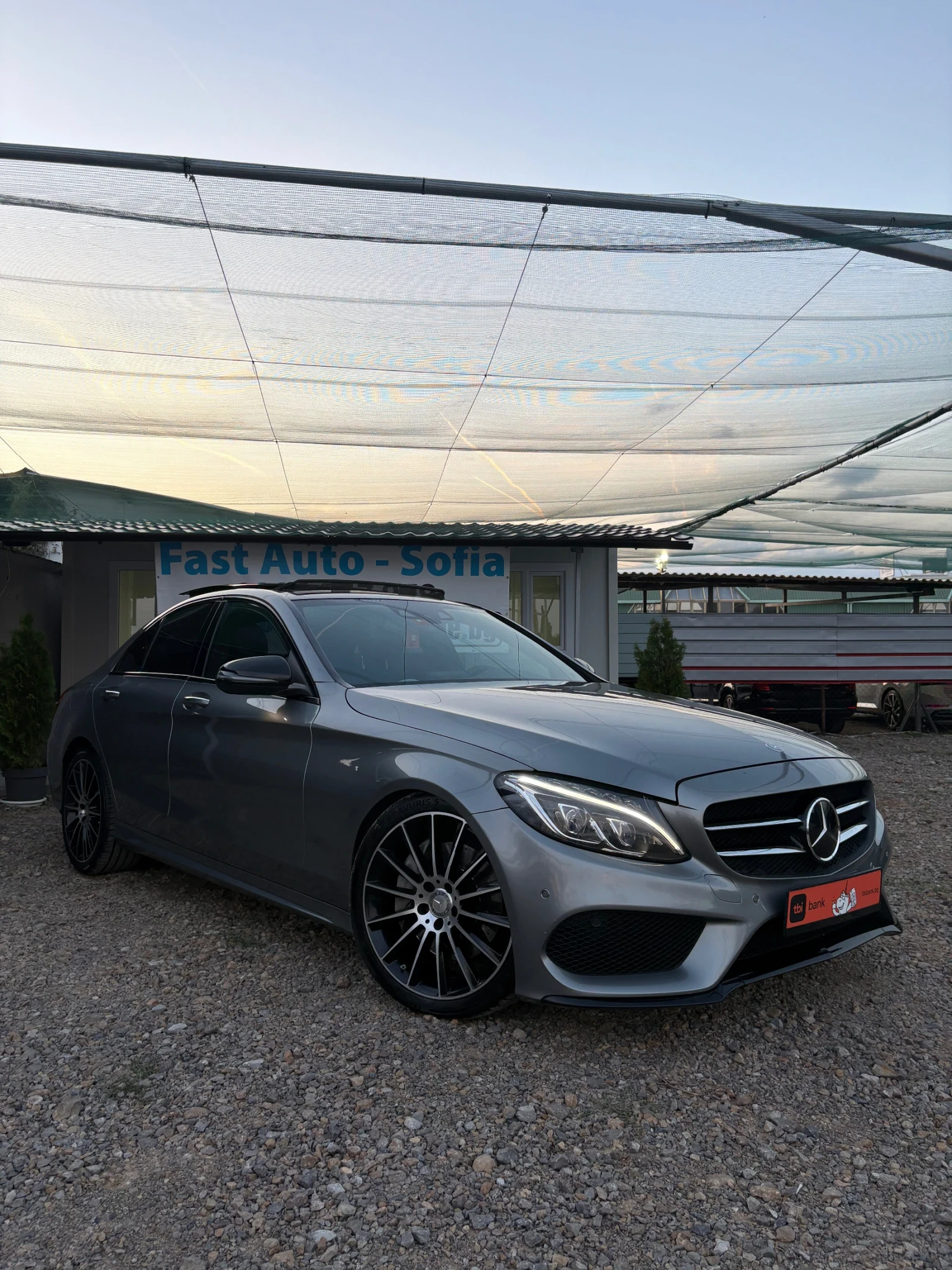 Mercedes-Benz C 400 4Matic* AMG-Line* Panorama* , снимка 1