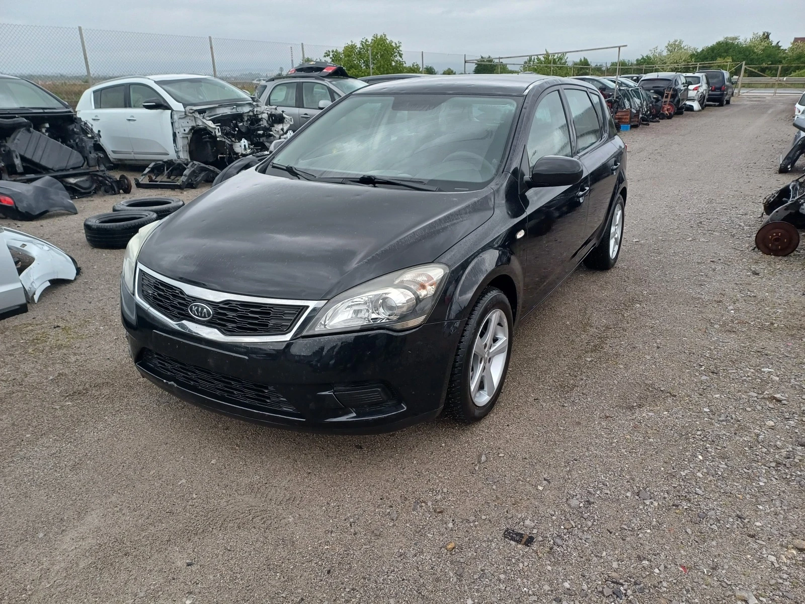 Kia Ceed 1.4i-90 кс-на части - [1] 