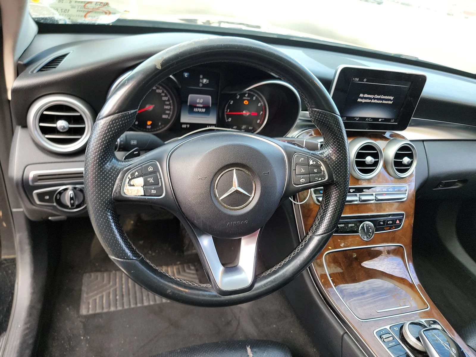 Mercedes-Benz C 300 4MATIC* BURMESTER* ПОДГРЕВ* КАМЕРА* КЕЙЛЕС* LED* M - изображение 8