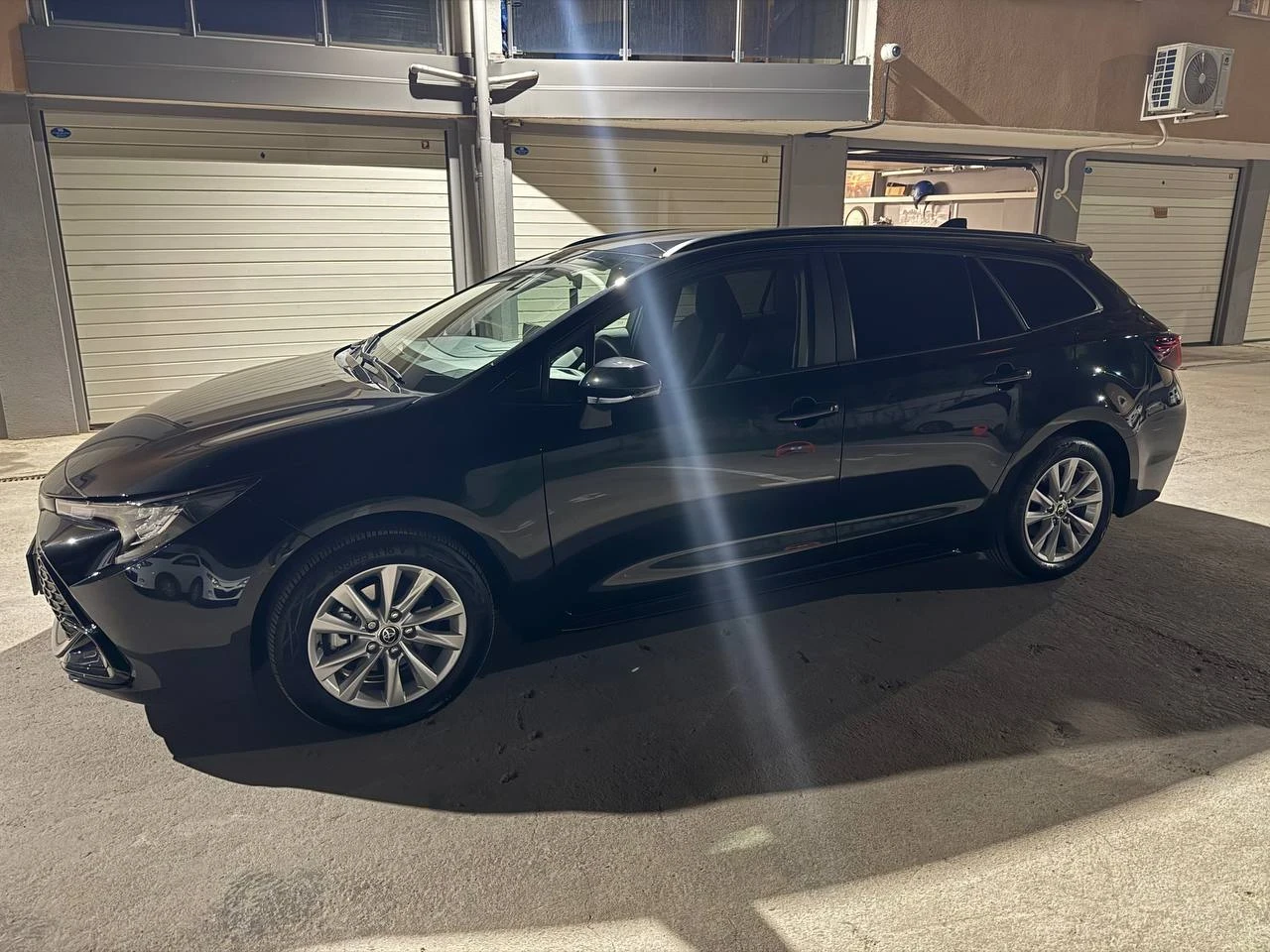 Toyota Corolla HEV~Executive~Гаранция!~6000км~CarPlay - изображение 4