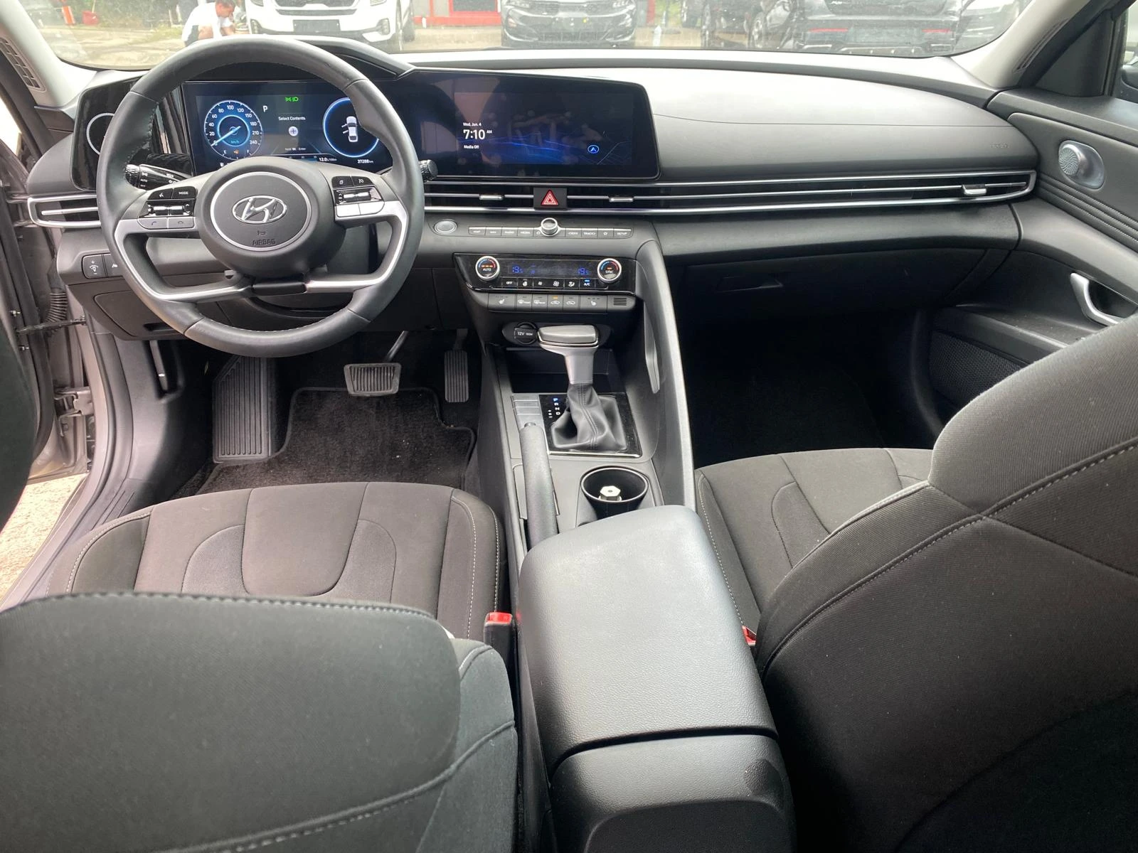 Hyundai Elantra 2.0 MPI | Mobile.bg   12