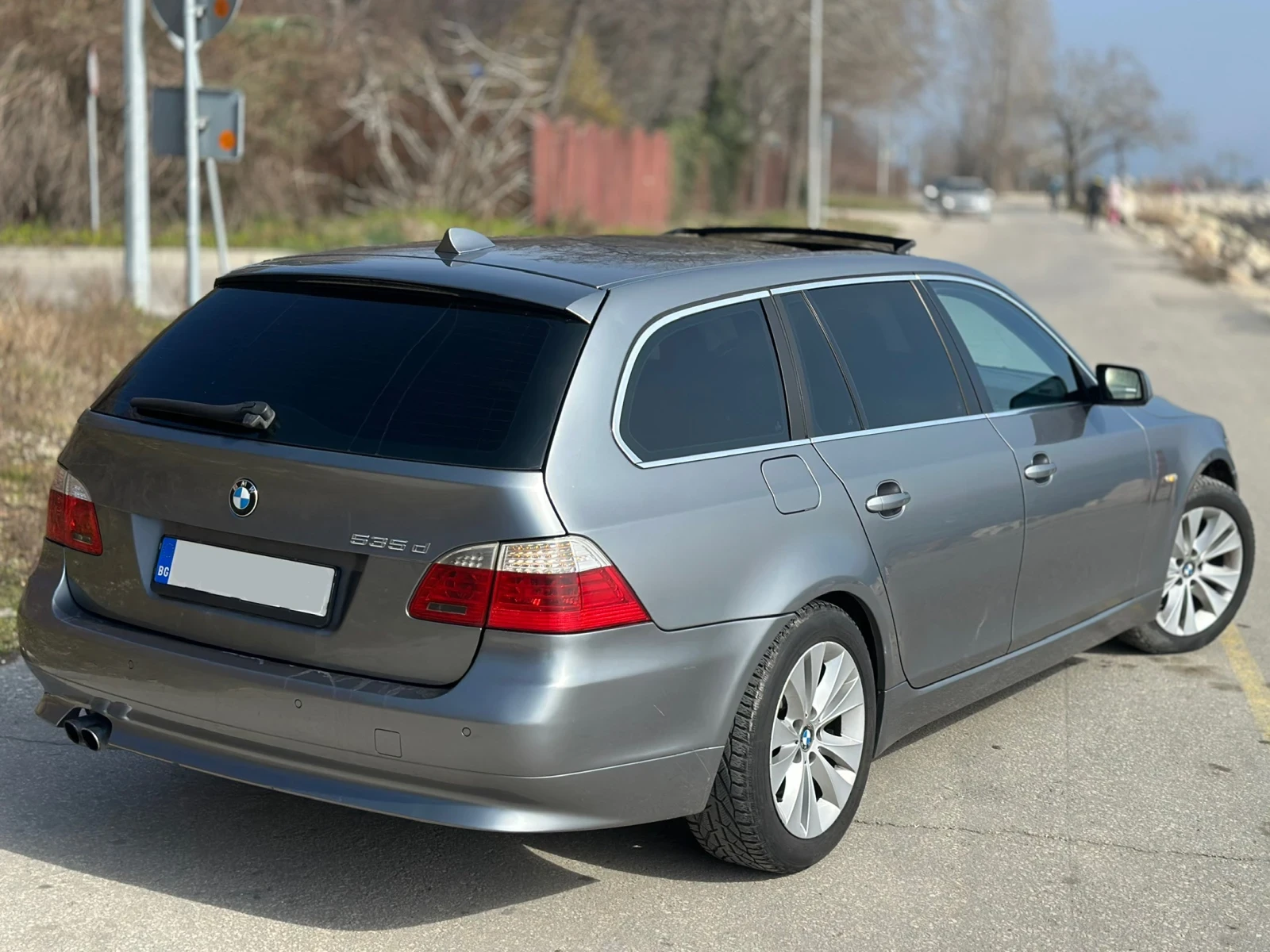 BMW 530 FACELIFT / X-DRIVE / PANORAMA / CIC NAVIGATION - изображение 6