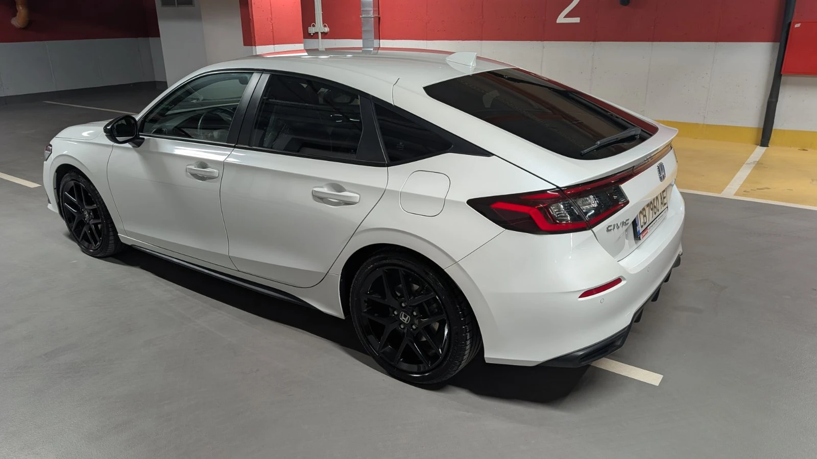 Honda Civic E:HEV Sport - изображение 5