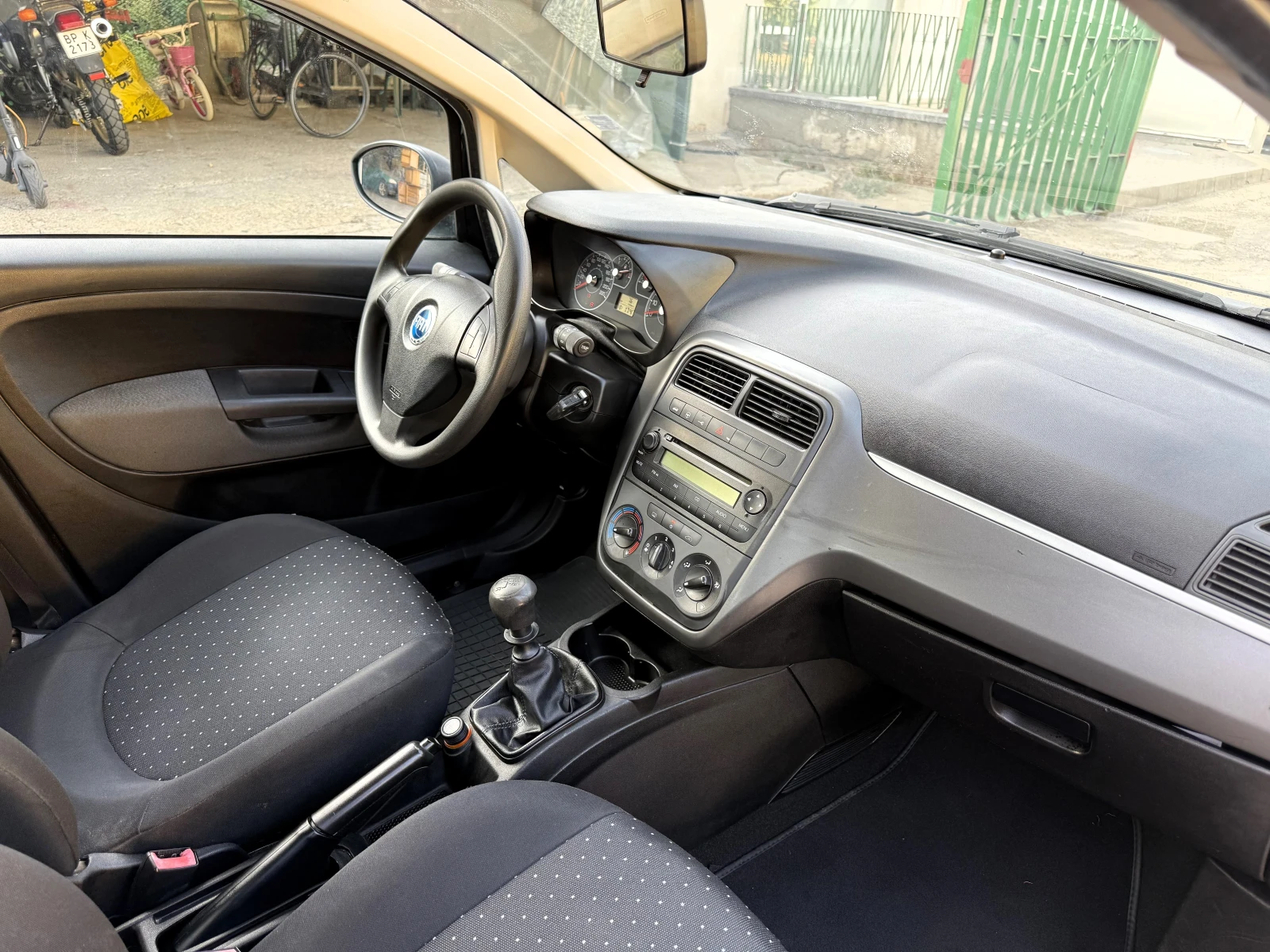 Fiat Punto 1.4i 75 к.с. | Mobile.bg — изображение 13
