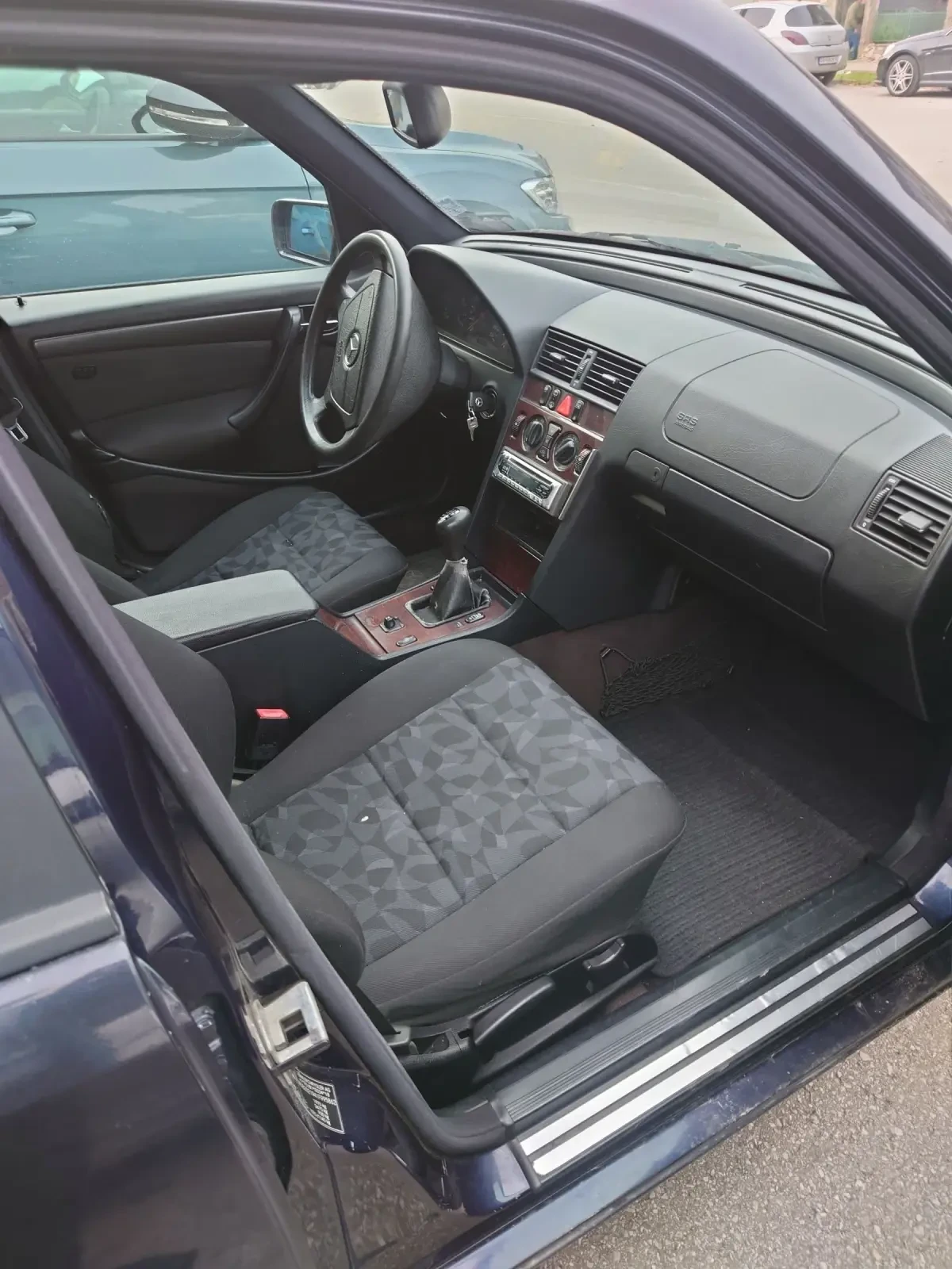 Mercedes-Benz C 200 CDI - изображение 2