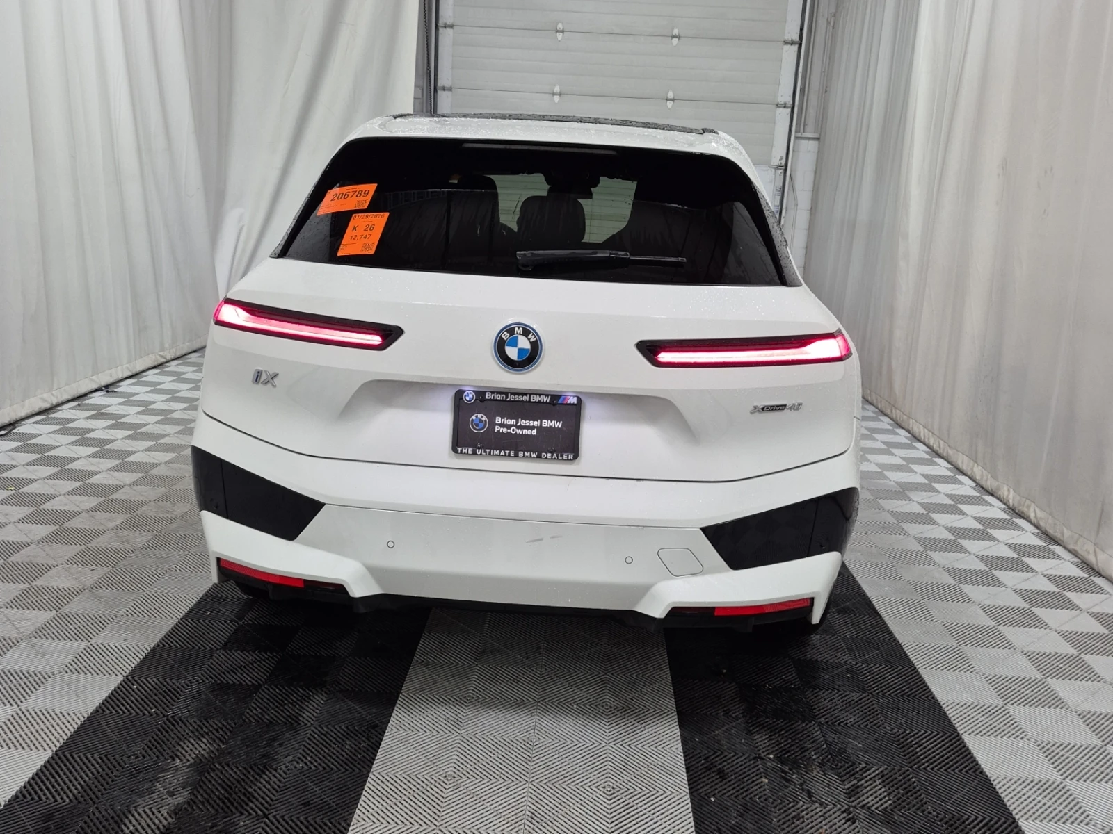 BMW iX xDrive40 - изображение 5