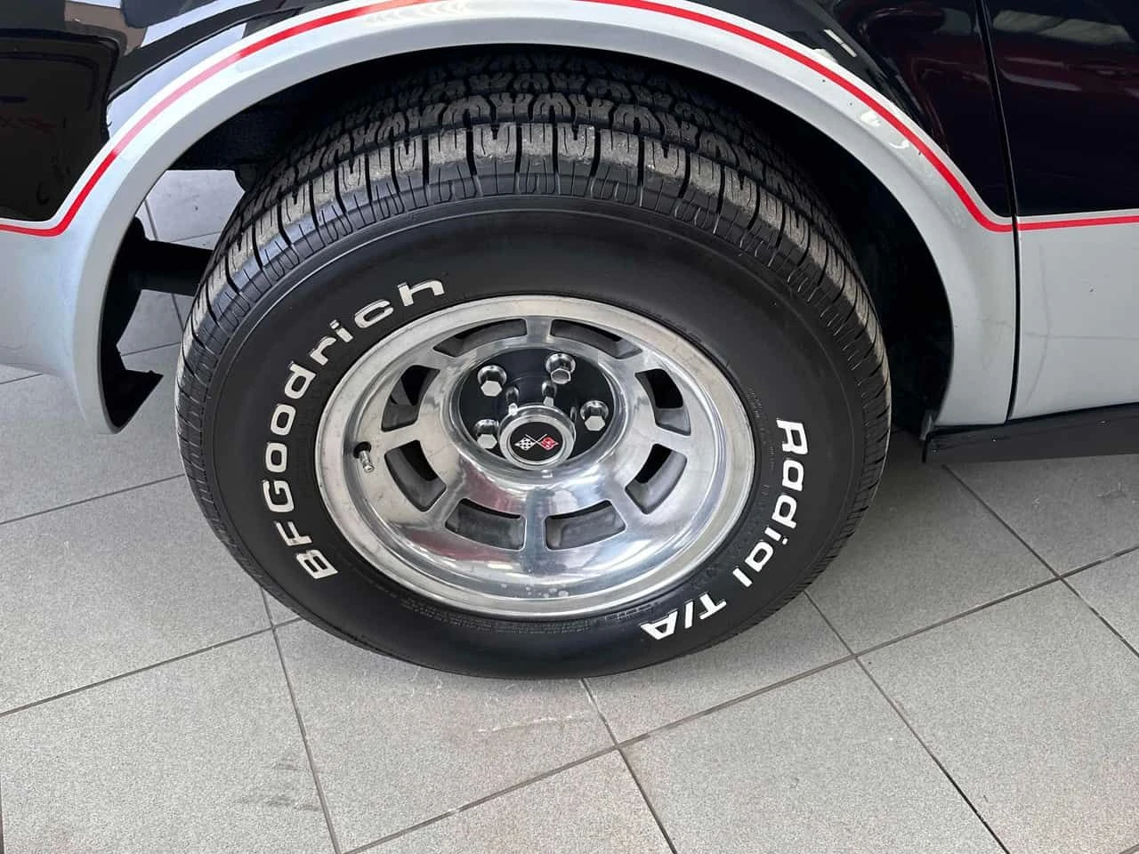 Chevrolet Corvette РЕСТАВРИРАН НАПЪЛНО ! , снимка 7 - Автомобили и джипове - 53924272