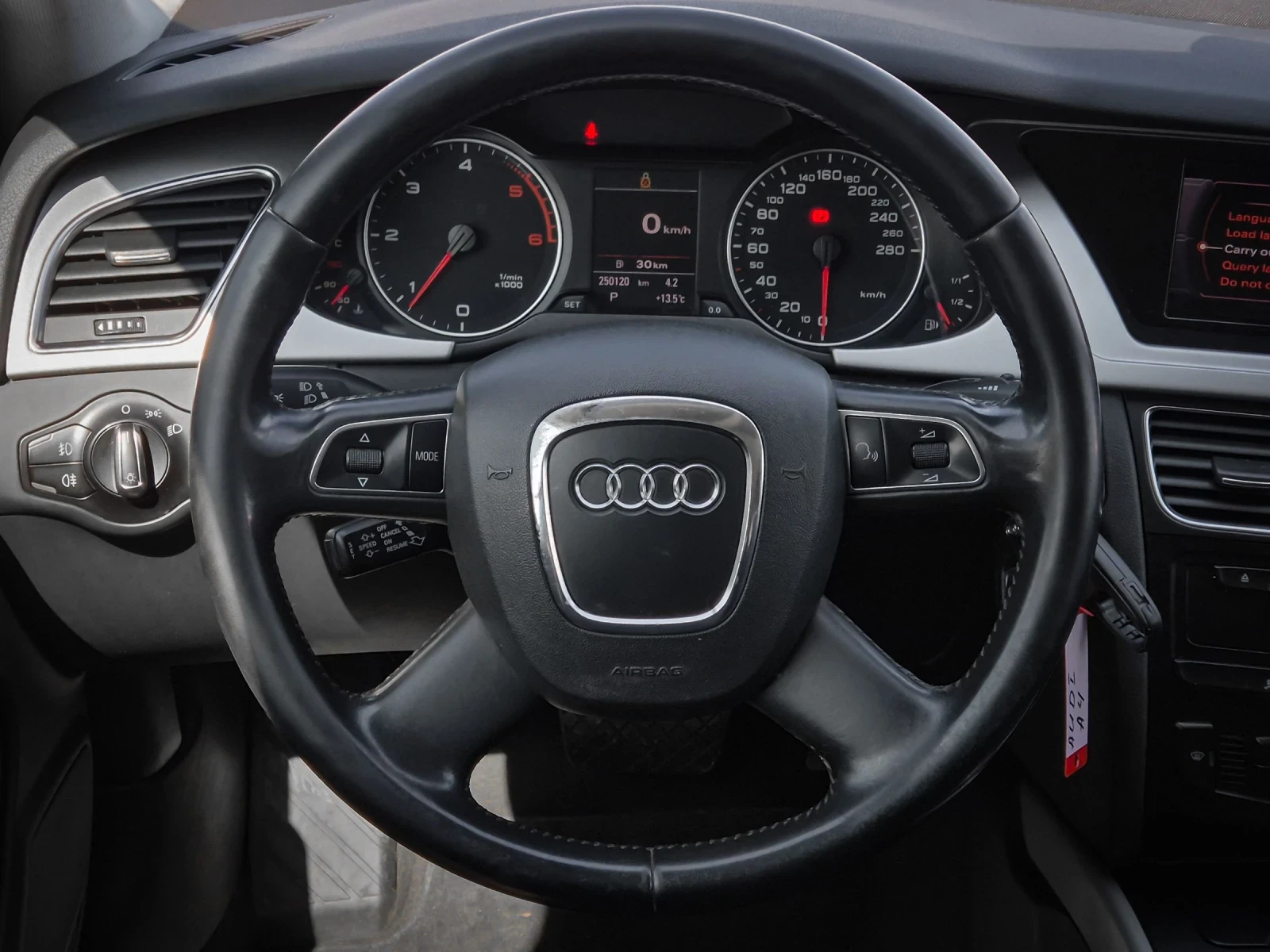 Audi A4 2.0 TDI, снимка 9 - Автомобили и джипове - 53972713