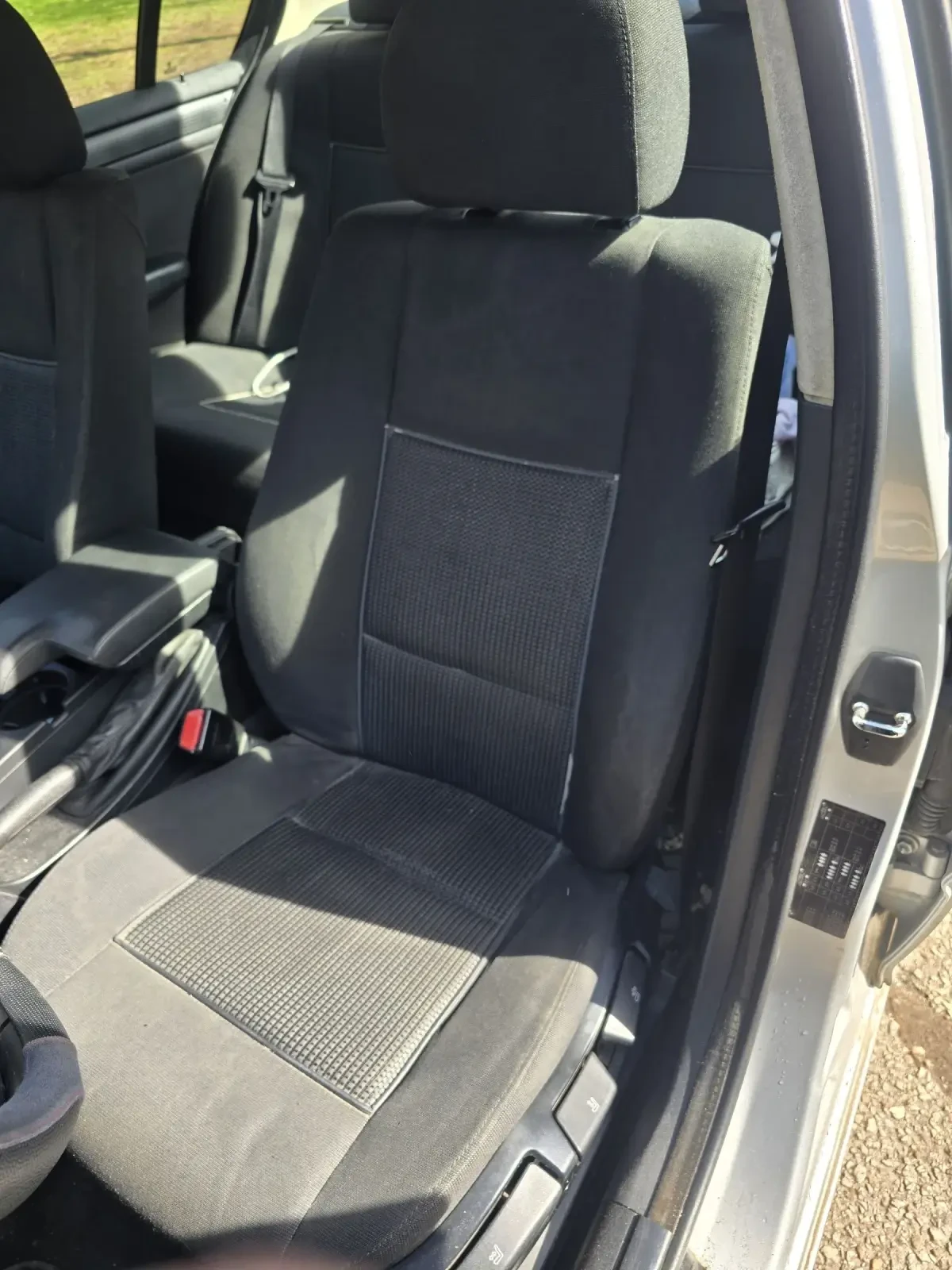 BMW 320 2.0, снимка 6 - Автомобили и джипове - 54067861