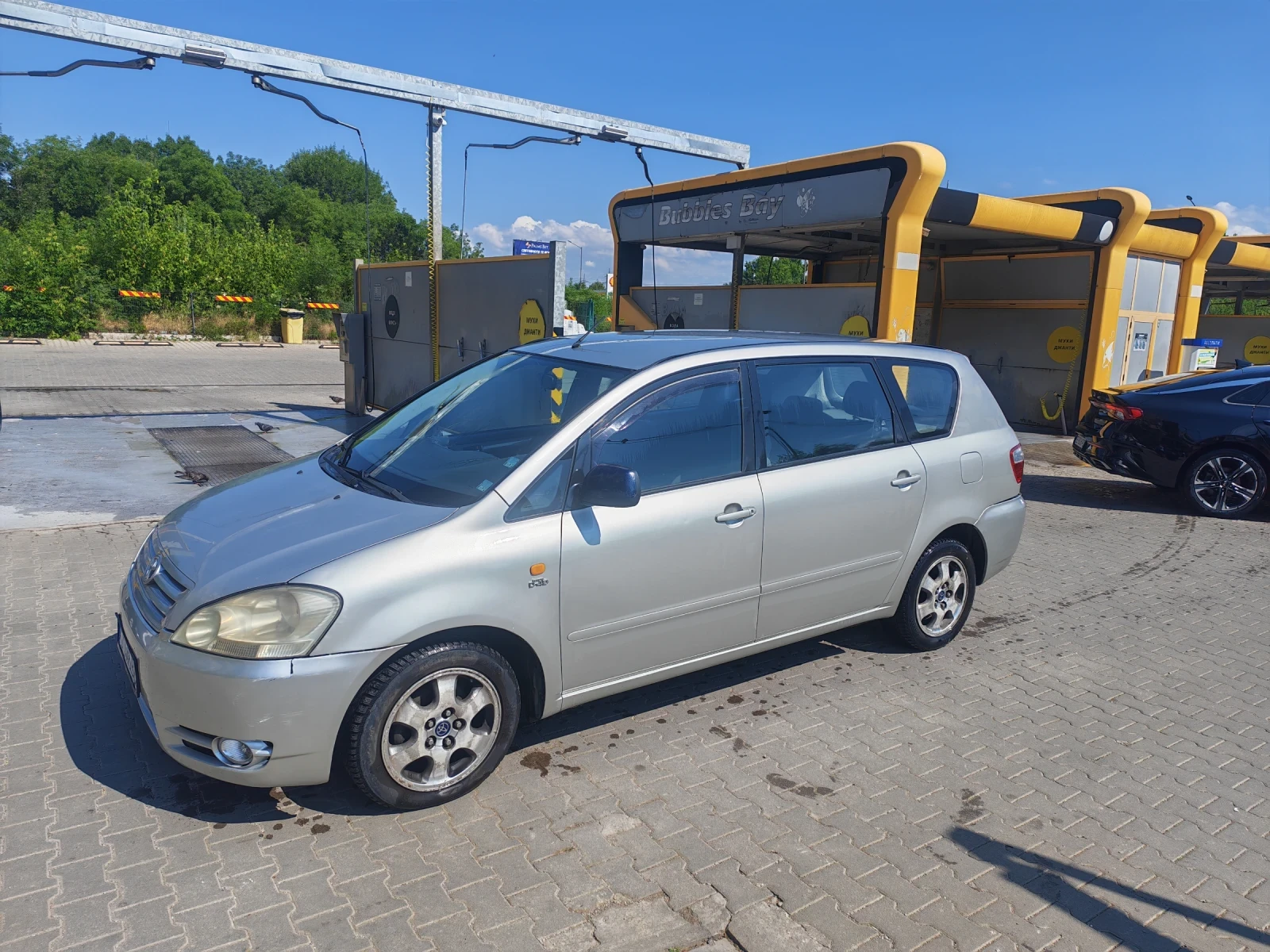 Toyota Avensis verso D4D, снимка 3 - Автомобили и джипове - 54718569