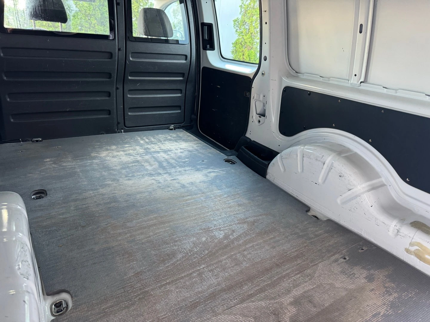 VW Caddy, снимка 6 - Автомобили и джипове - 56420627