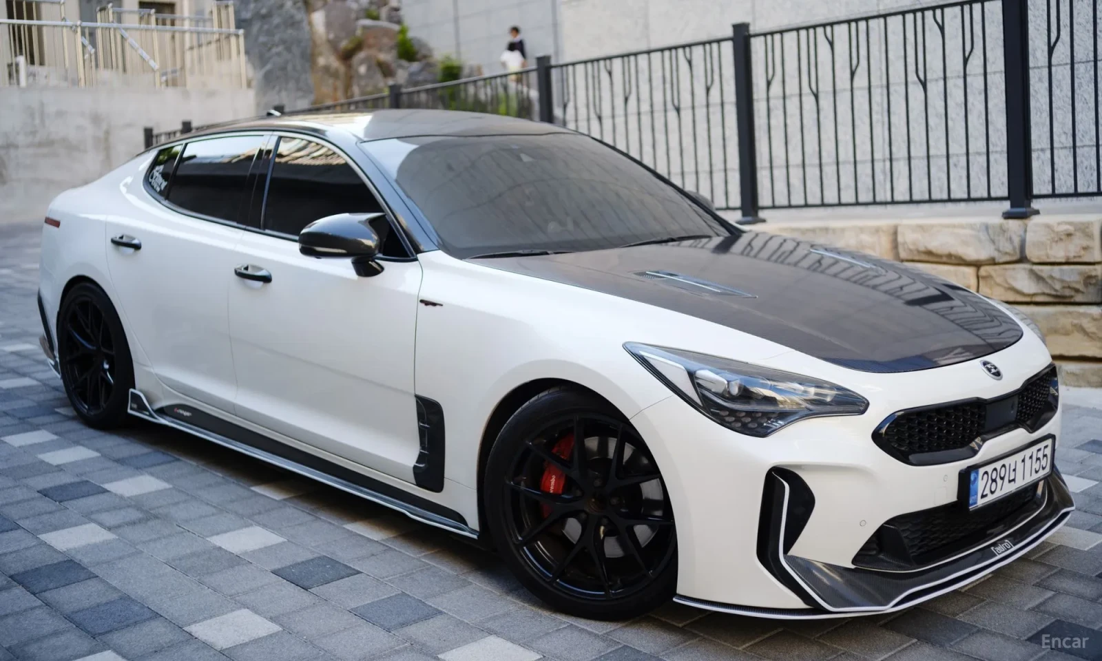 Kia Stinger 3.3 Бензин\Хед ап\360 Камери, снимка 15 - Автомобили и джипове - 55584092