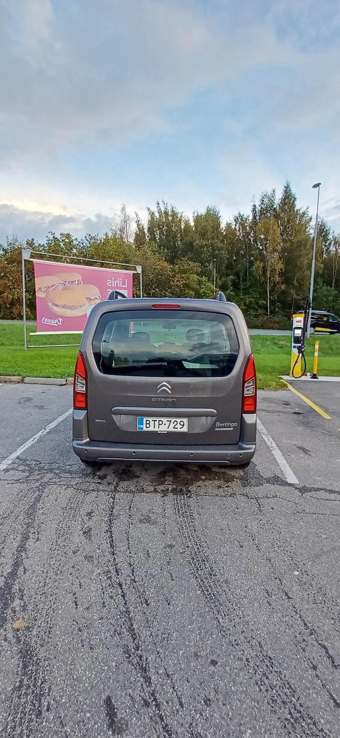 Citroen Berlingo Мултиспейс, снимка 4 - Автомобили и джипове - 56049102
