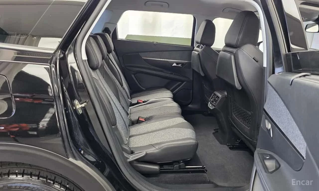 Peugeot 5008 1.6 BlueHDi Allure * ФИНАНСИРАНЕ, снимка 12 - Автомобили и джипове - 56259528