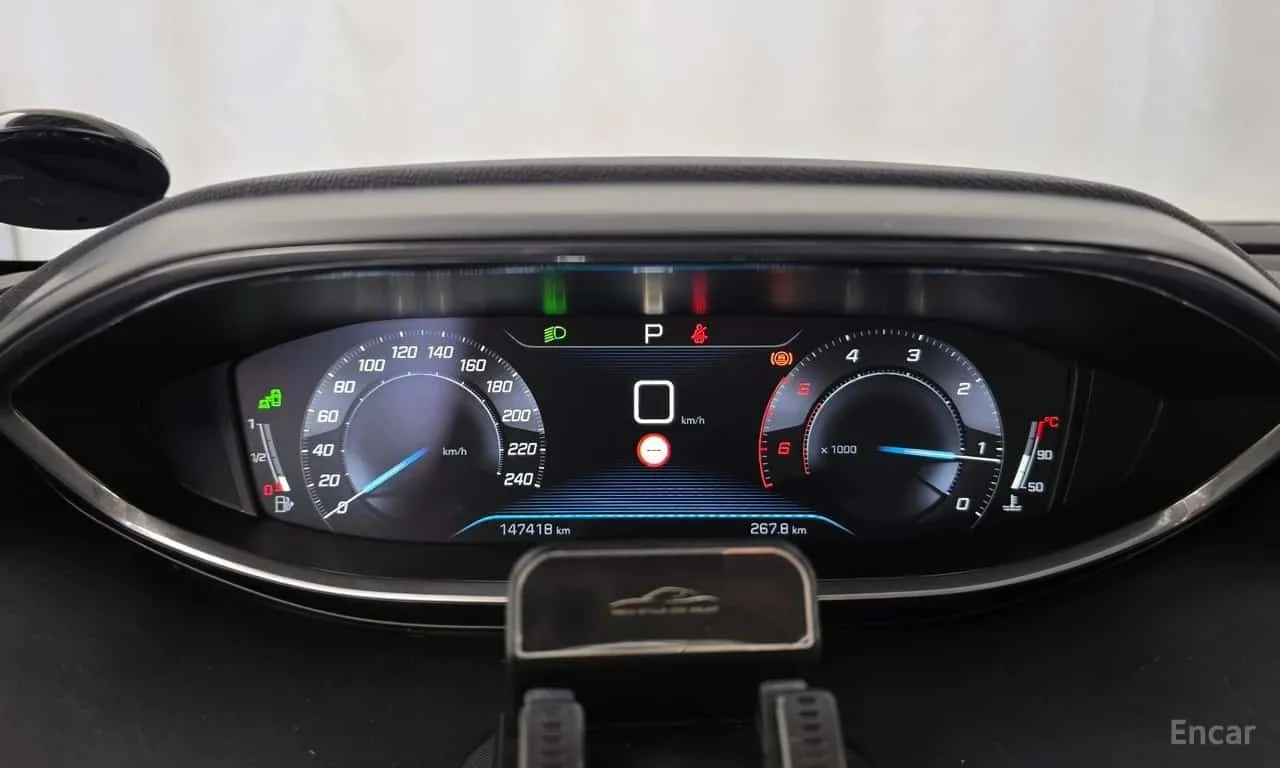 Peugeot 5008 1.6 BlueHDi Allure * ФИНАНСИРАНЕ, снимка 8 - Автомобили и джипове - 56259528