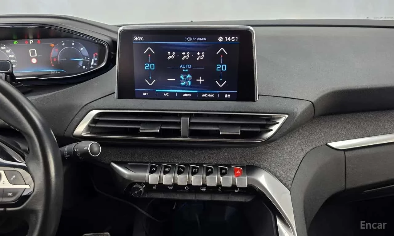 Peugeot 5008 1.6 BlueHDi Allure * ФИНАНСИРАНЕ, снимка 14 - Автомобили и джипове - 56259528