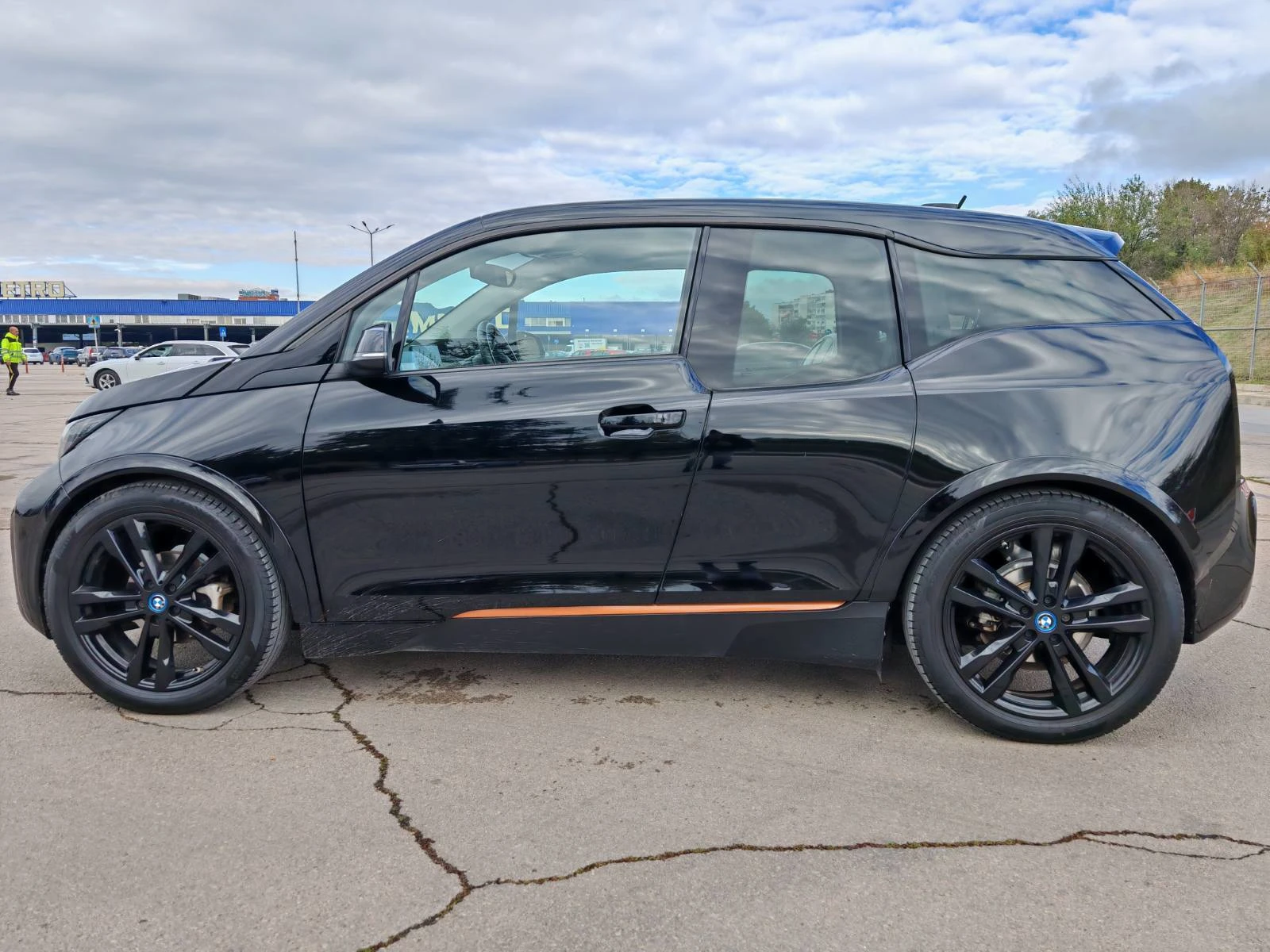 BMW i3 i3s Edition RoadStyle, снимка 8 - Автомобили и джипове - 56557634