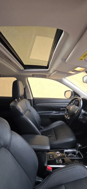 Mitsubishi Outlander 2000 куб, снимка 9