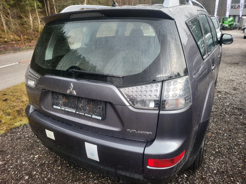 Mitsubishi Outlander 2.0d, снимка 7 - Автомобили и джипове - 49600655