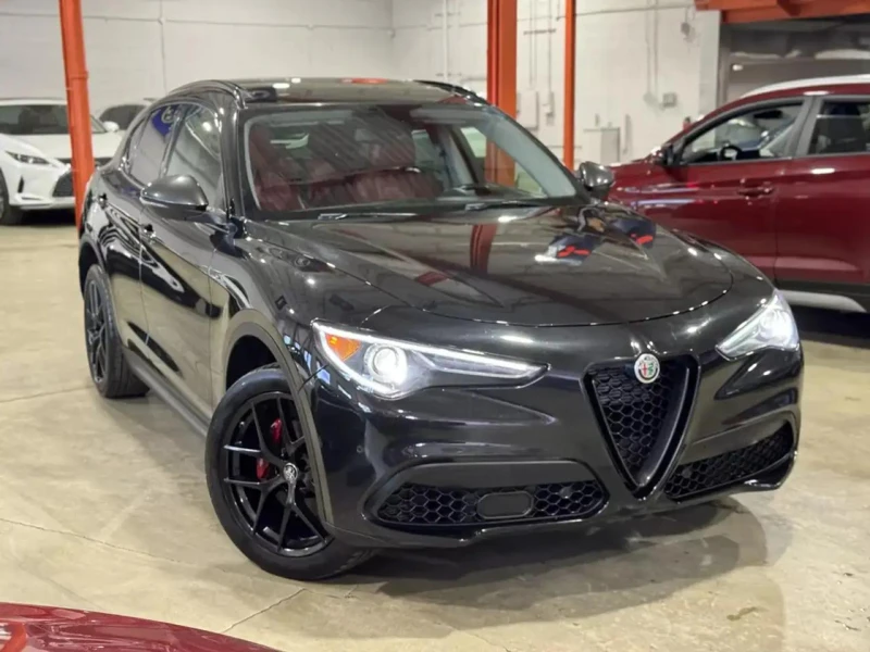 Alfa Romeo Stelvio Q4* DISTRONIC* 2.0TI* Пано* Подгрев* , снимка 2 - Автомобили и джипове - 52317628