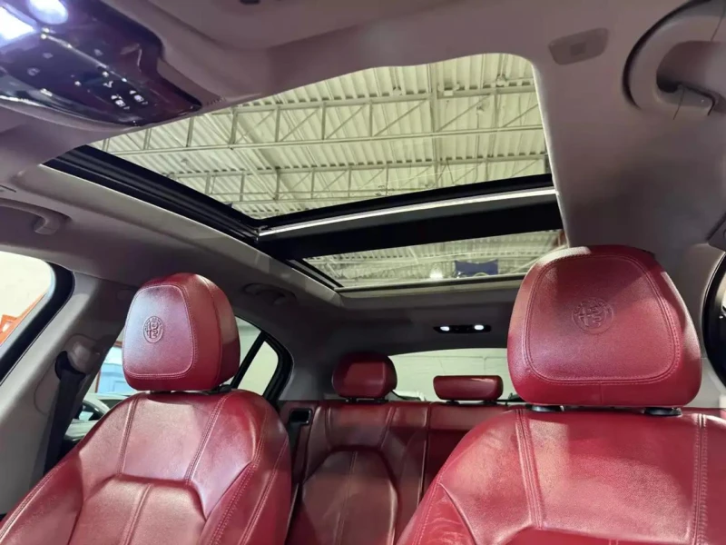 Alfa Romeo Stelvio Q4* DISTRONIC* 2.0TI* Пано* Подгрев* , снимка 7 - Автомобили и джипове - 52317628