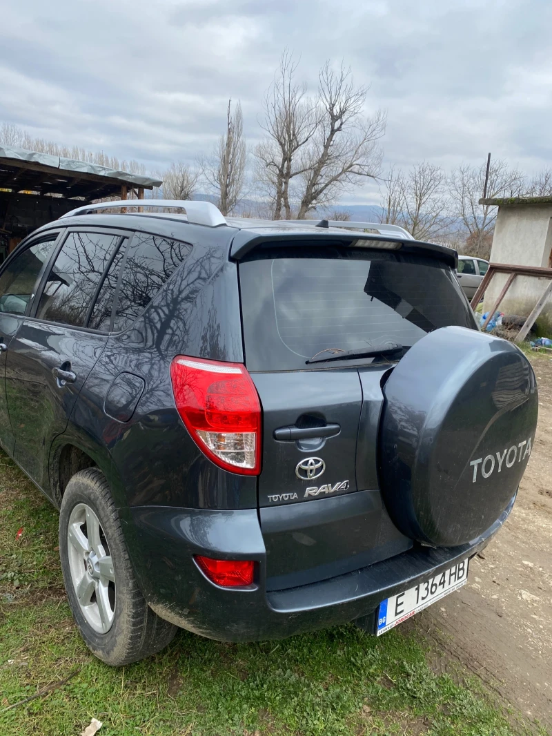 Toyota Rav4, снимка 4 - Автомобили и джипове - 52681519