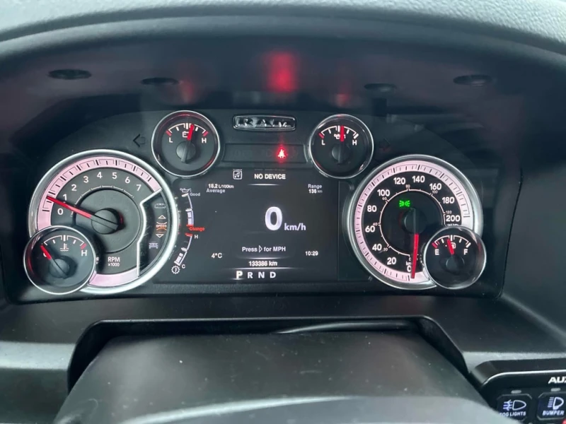 Dodge RAM 1500 2019 Express * CARFAX * БЕЗ ПЪРВОНАЧАЛНА ВНОСКА, снимка 8 - Автомобили и джипове - 52831971