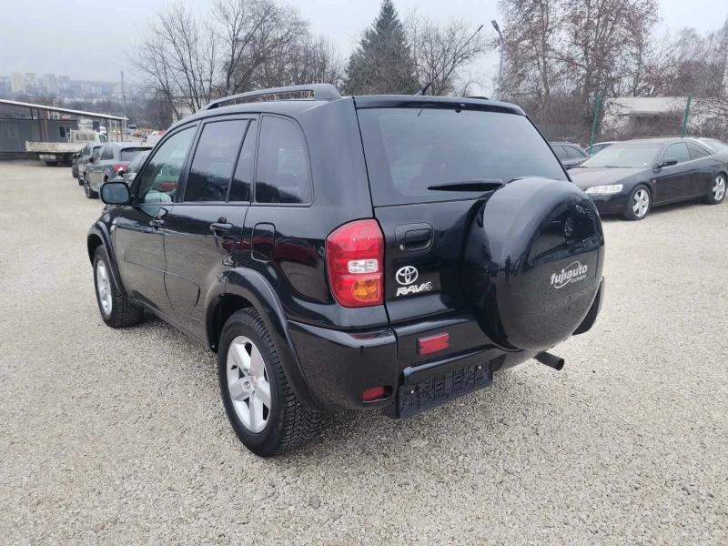 Toyota Rav4 2.0 D4D, снимка 4 - Автомобили и джипове - 52885489