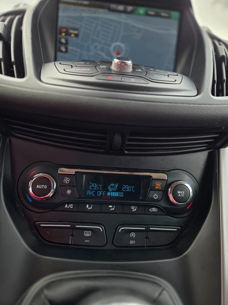 Ford Kuga 2.0TDCi* УНИКАЛНА* , снимка 10 - Автомобили и джипове - 53229483