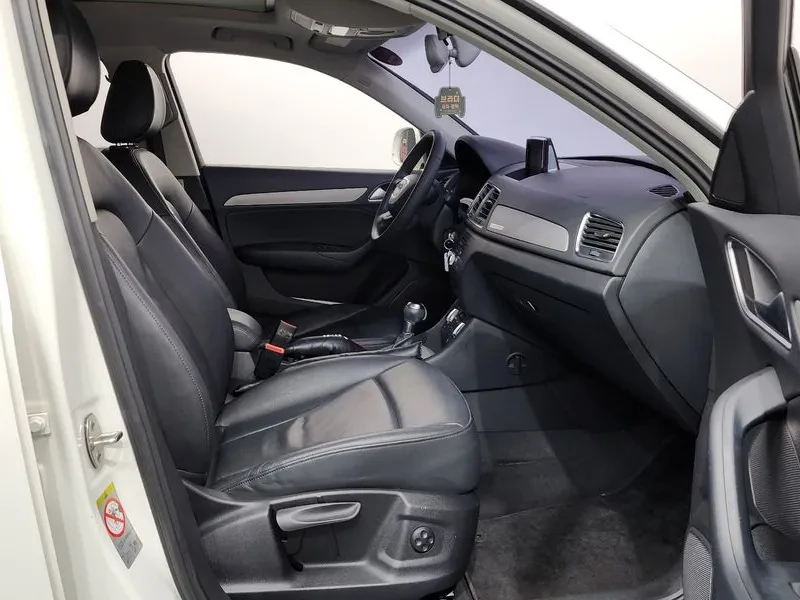 Audi Q3 2.0 Tdi Quattro Off-Road 8U, снимка 11 - Автомобили и джипове - 54930982