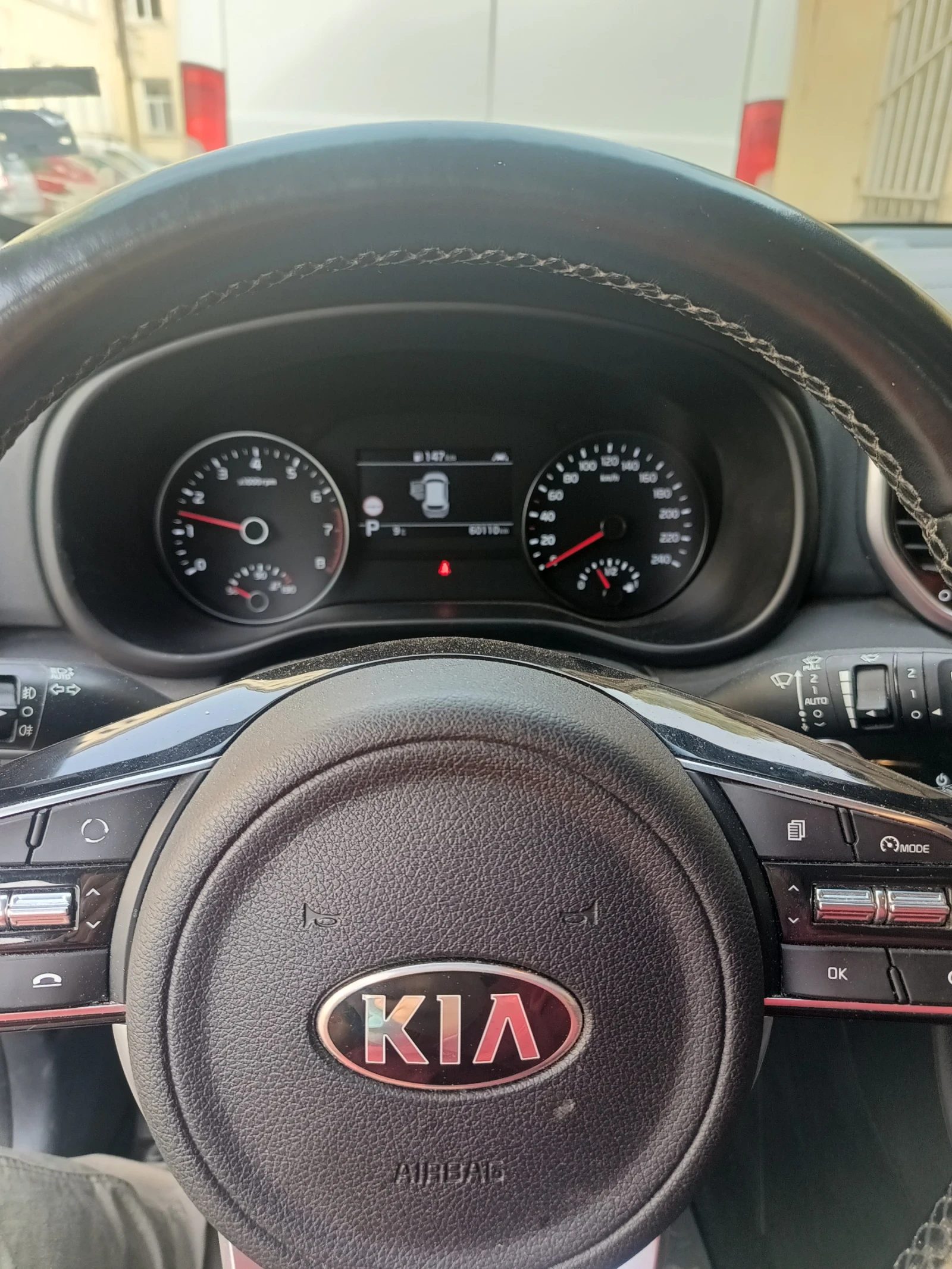 Kia Sportage 1, 6 GDI BLACK EDITION 4x4 - изображение 6