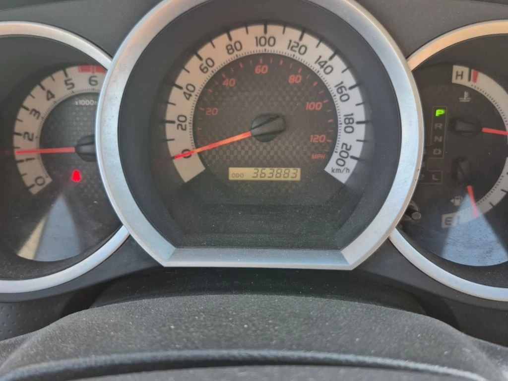 Toyota Tacoma * CREW CAB STD BED * CARFAX * БЕЗ ПЪРВОНАЧАЛНА ВНО - изображение 8