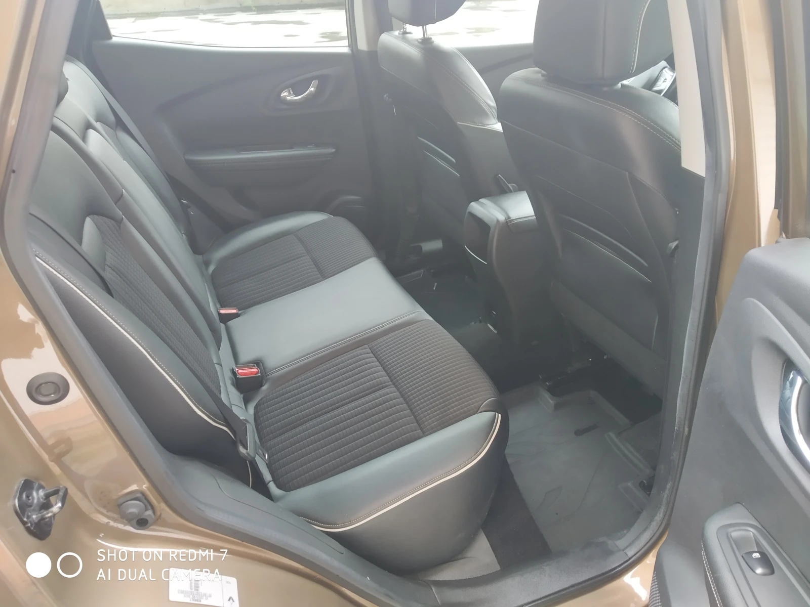 Renault Kadjar 1.2TCE, снимка 10 - Автомобили и джипове - 53988641