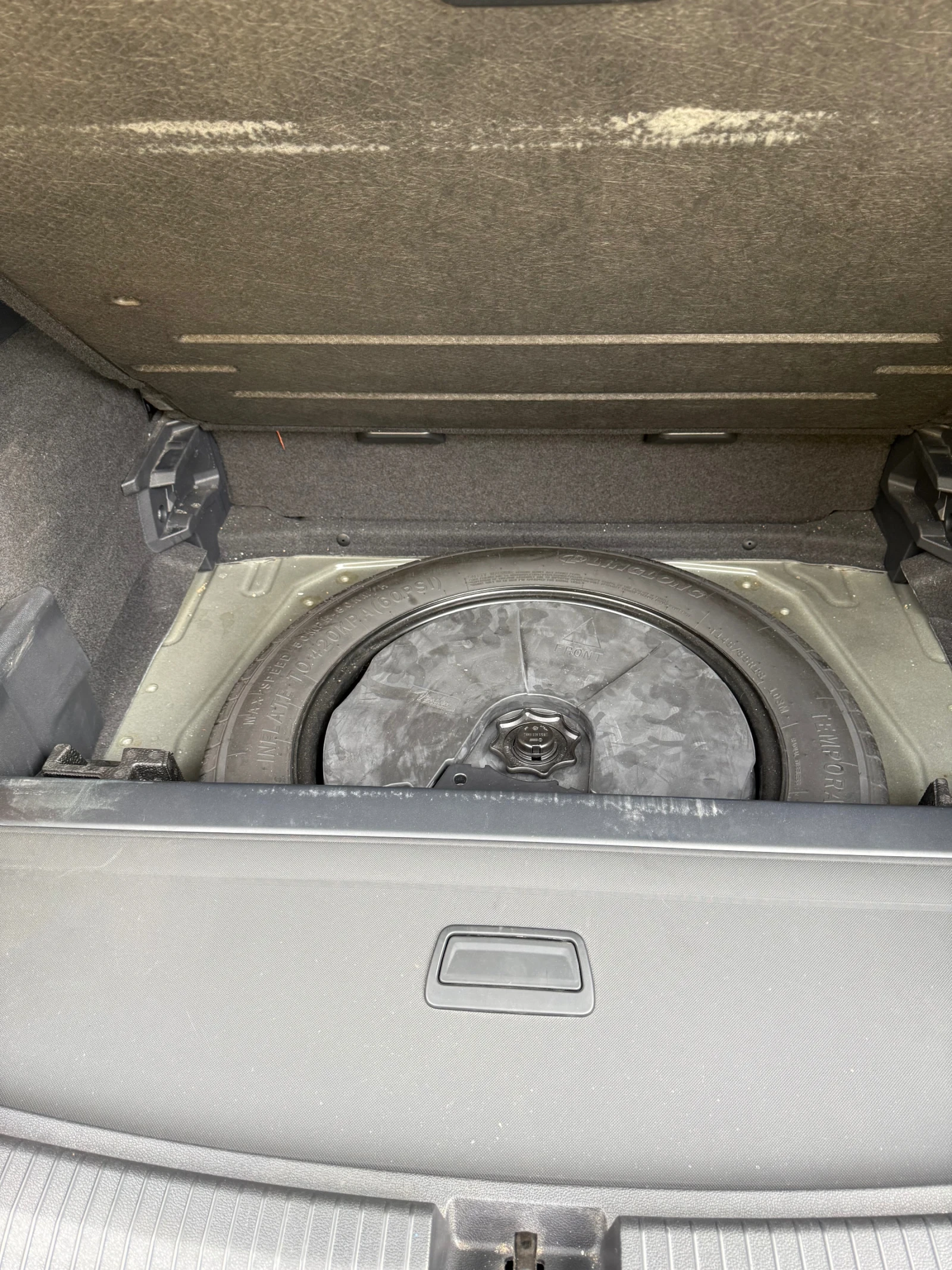 VW Tiguan 2.0 TFSI R-Line, снимка 10 - Автомобили и джипове - 54370469