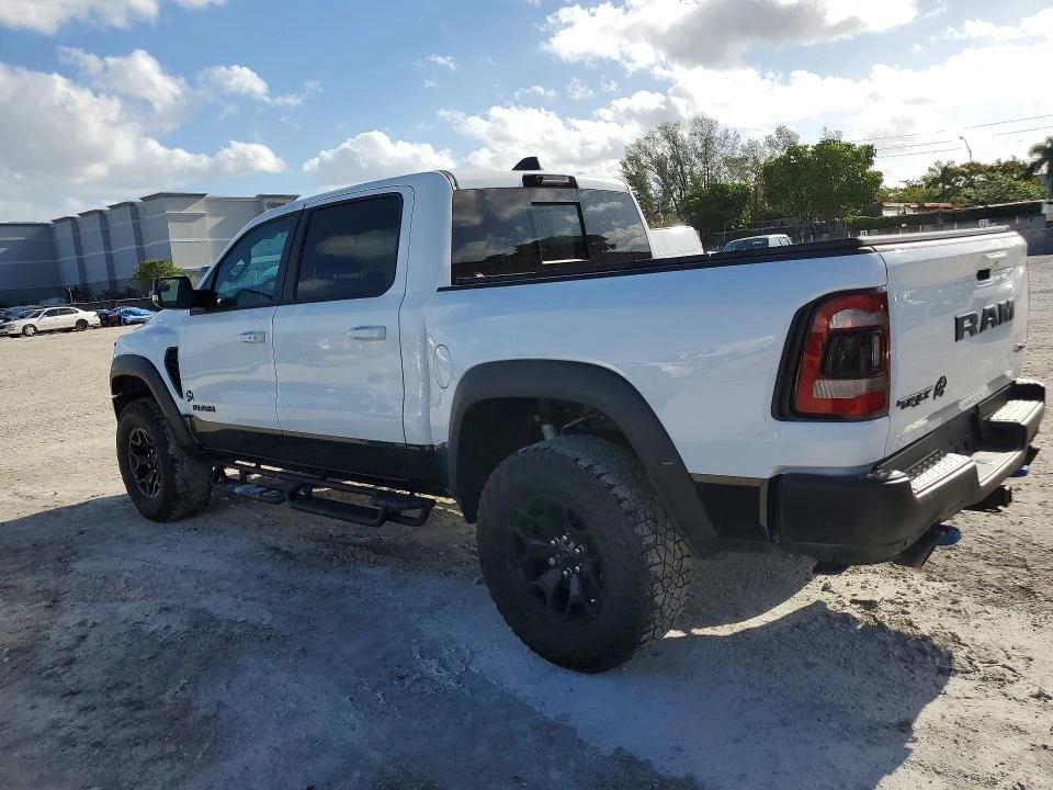 Dodge RAM 1500, снимка 2 - Автомобили и джипове - 54626502