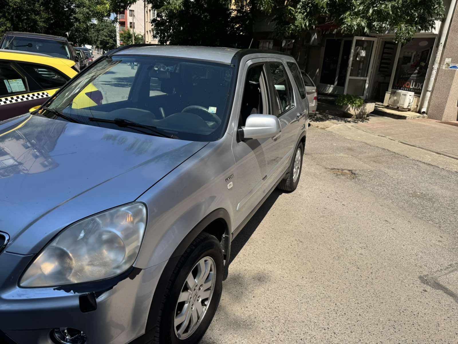Honda Cr-v БЕНЗИН-ГАЗ, снимка 2 - Автомобили и джипове - 55061209