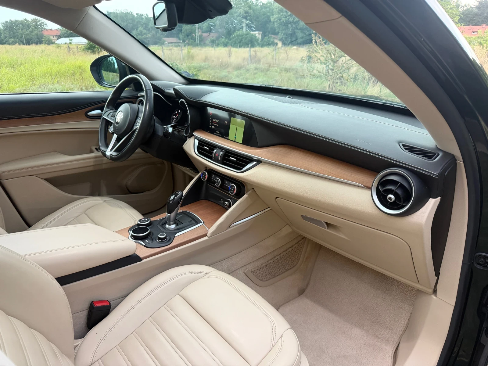 Alfa Romeo Stelvio 2.2 JTDm Executive Q4, снимка 14 - Автомобили и джипове - 55387960