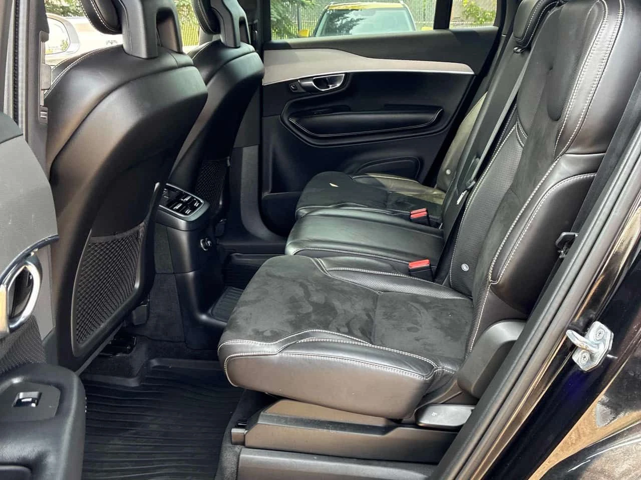 Volvo Xc90 T8 R Design/CARFAX/КЛИП НА МОТОРА/ОБДУХ/ПАНОРАМА, снимка 14 - Автомобили и джипове - 55418166