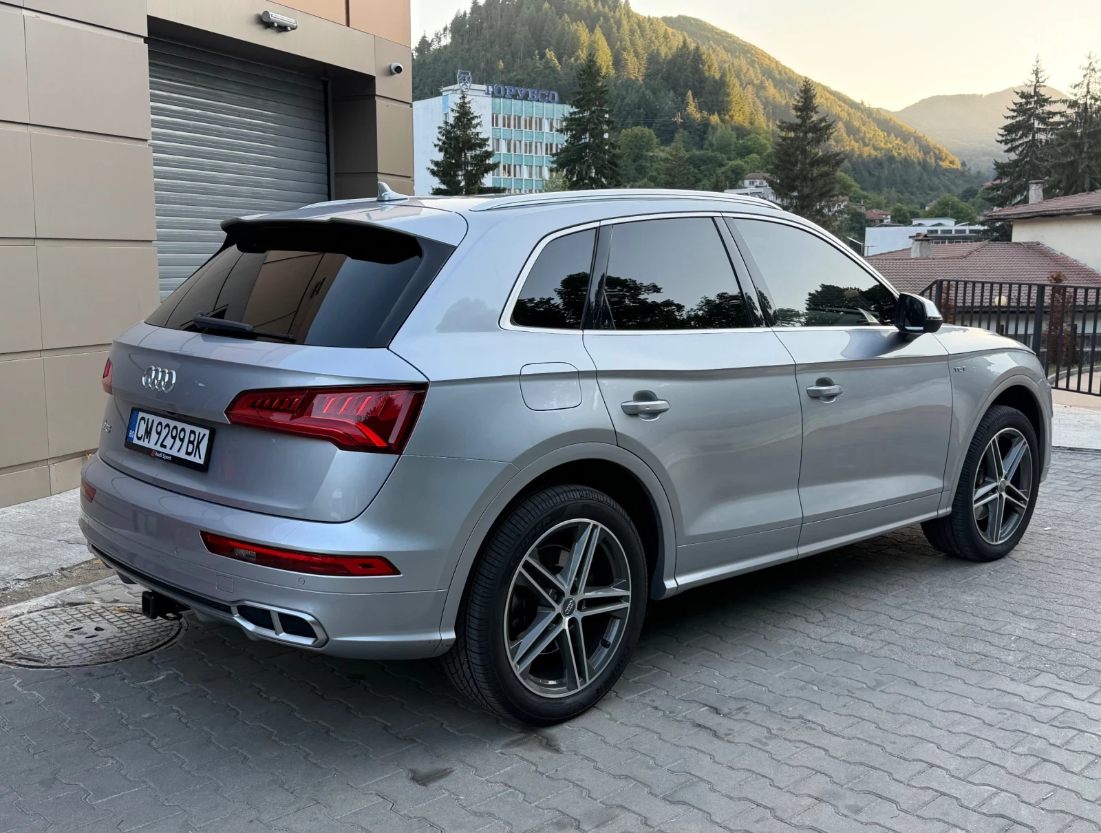 Audi SQ5 HeadUp* 360* B&O* Обдухване* , снимка 4 - Автомобили и джипове - 55571805