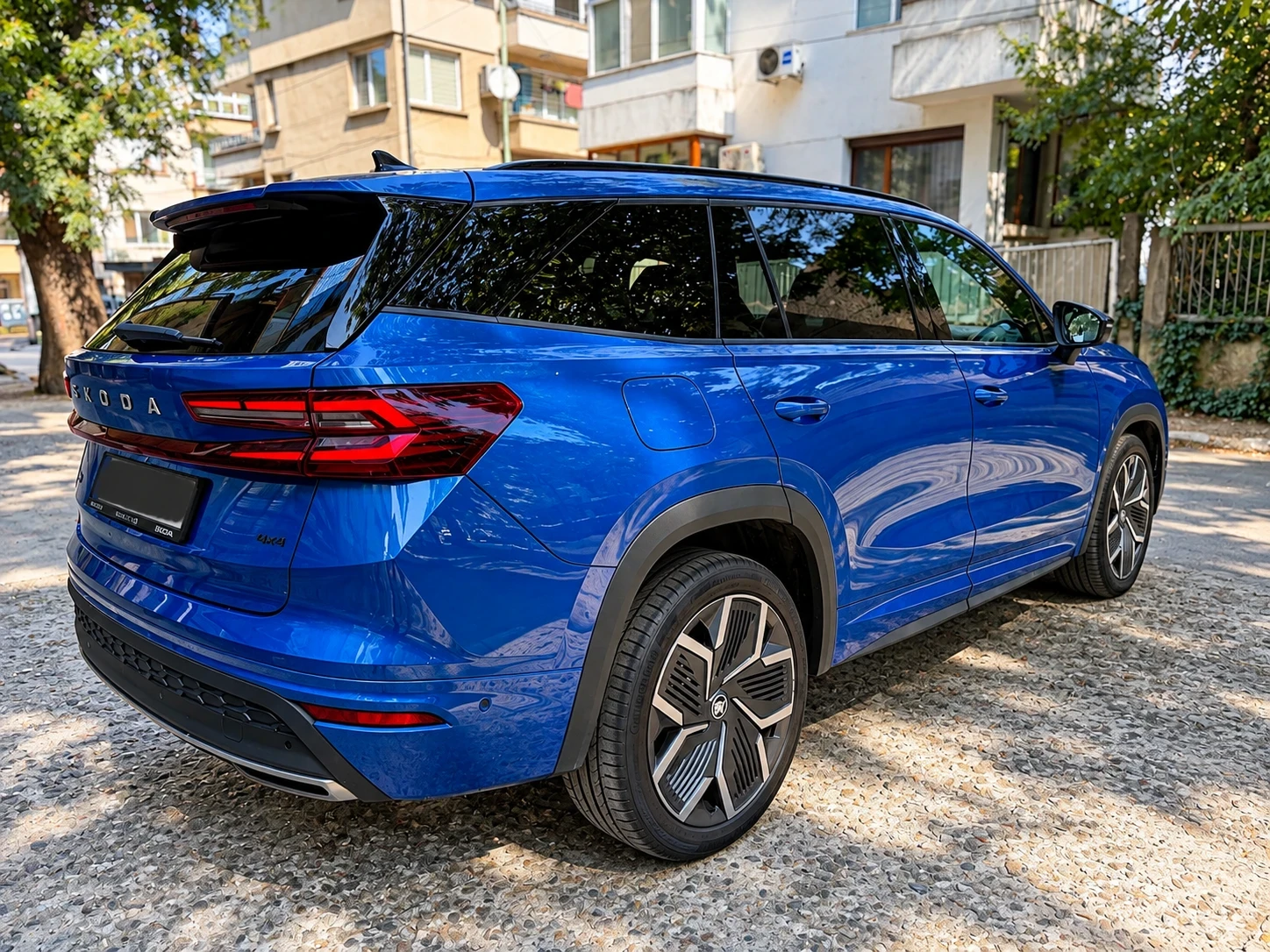 Skoda Kodiaq SPORTLINE 130 | 2.0 TSI 204 к.с. 4x4 , снимка 4 - Автомобили и джипове - 56152100