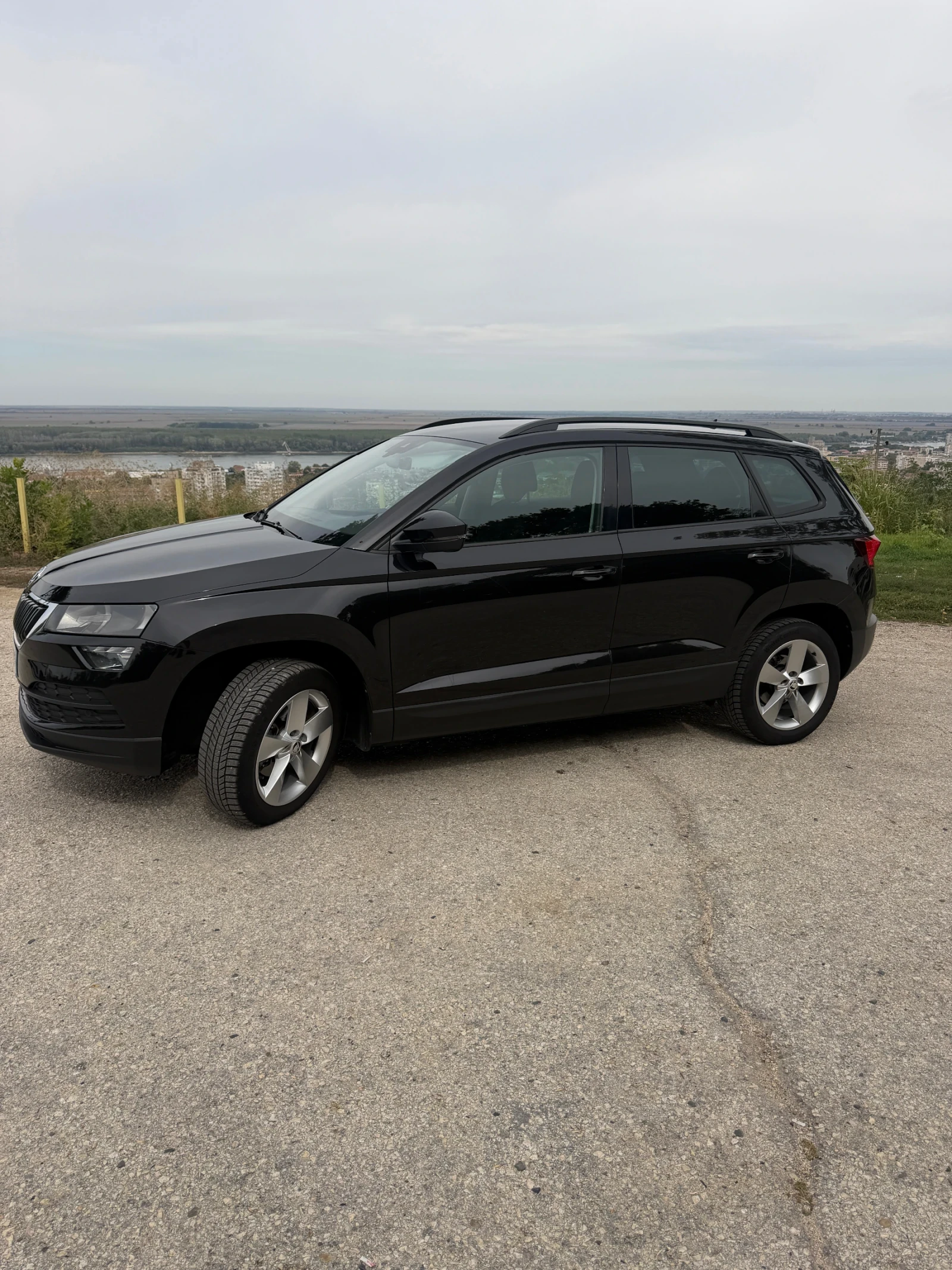 Skoda Karoq Business ACT, снимка 3 - Автомобили и джипове - 56253054