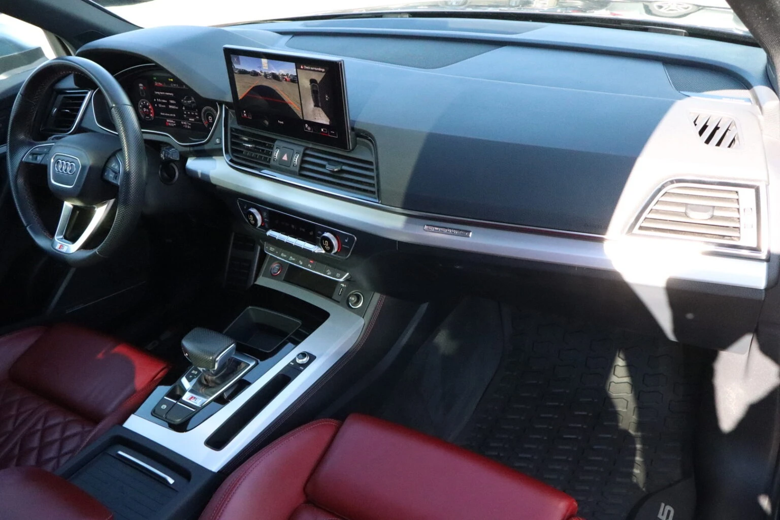 Audi SQ5 Technik S-line Quattro, снимка 9 - Автомобили и джипове - 56358345