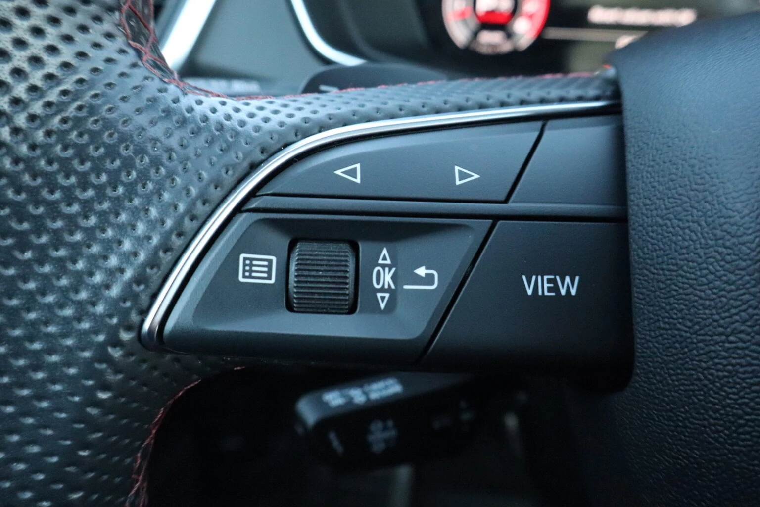 Audi SQ5 Technik S-line Quattro, снимка 12 - Автомобили и джипове - 56358345