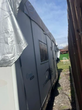 Кемпер Adria Adriatik Coral 670sk, снимка 4 - Каравани и кемпери - 53687653