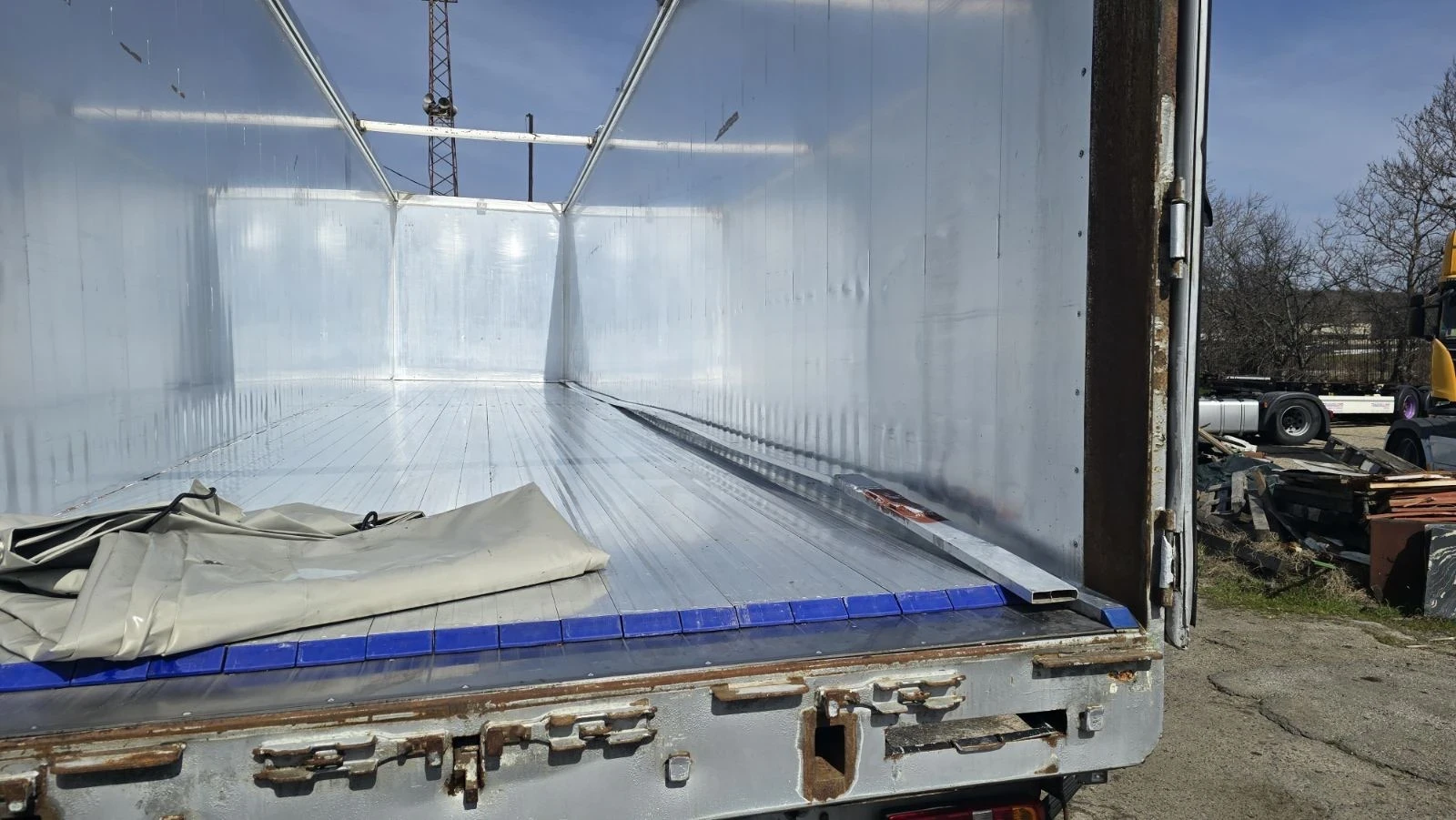 Полуремарке Reisch 92 куб./тара  7500 кг./ нов под, снимка 14 - Ремаркета - 53755622