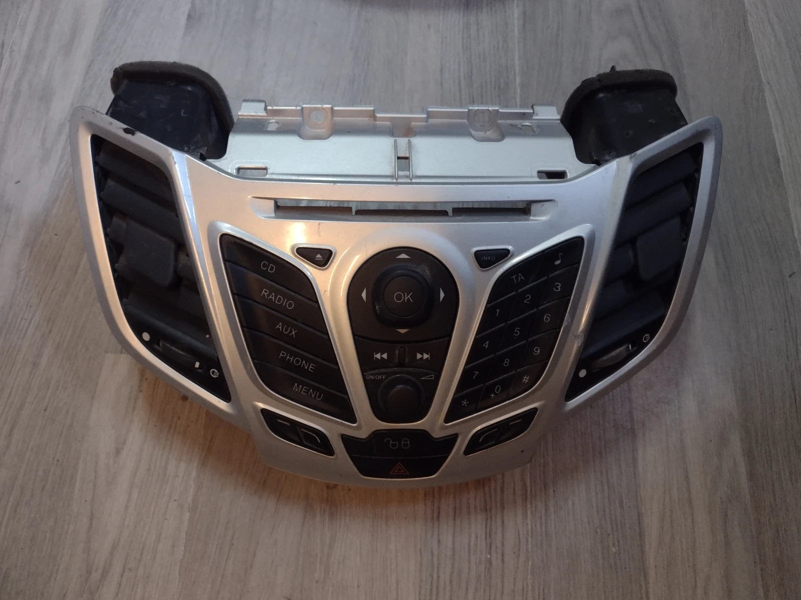 8A6T18K811BD    FORD FIESTA VI  8A6T18K811BD | Mobile.bg   1