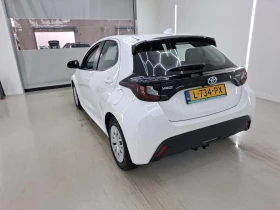 Toyota Yaris 1.5 Active - Hybrid, снимка 4