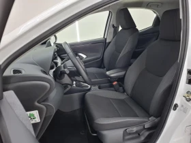 Toyota Yaris 1.5 Active - Hybrid, снимка 6