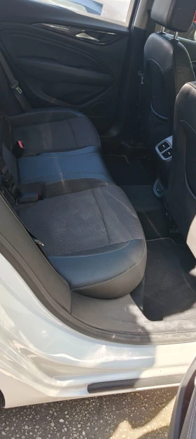Opel Insignia B 1.5Turbo, снимка 10